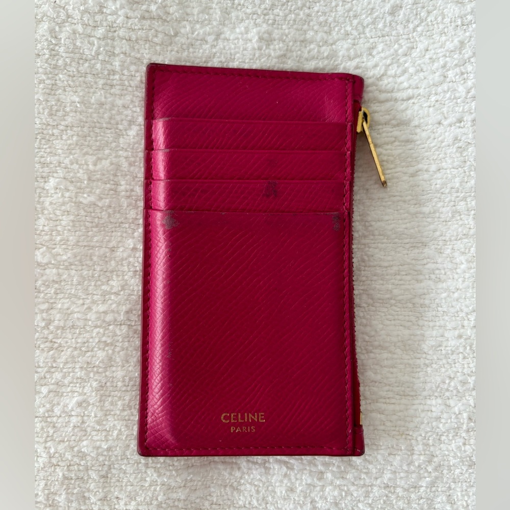 CELINE ZIPPED COMPACT CARD HOLDER IN GRAINED CALFSKIN RASPBERRY